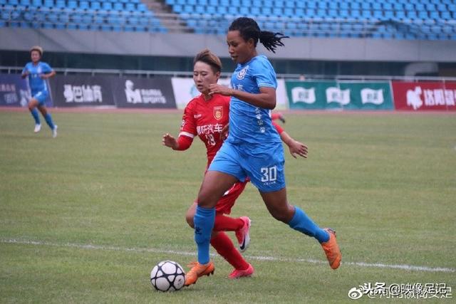 情况不妙！迪马：拜仁新援赛巴里预计腿筋受伤，伤缺时间待确认